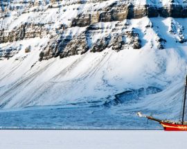 Alpine Peaks of Spitsbergen - Ski & Sail Photo 5