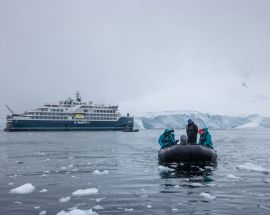 Antarctic Peninsula Discovery Photo 9
