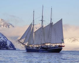 Alpine Peaks of Spitsbergen - Ski & Sail Photo 1