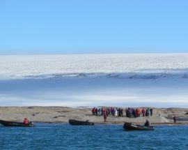 Around Spitsbergen and Polar Bears Photo 5