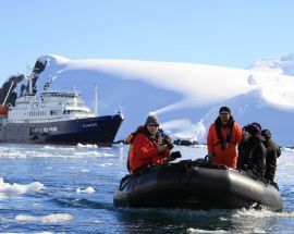 Around Spitsbergen and Polar Bears Photo 12